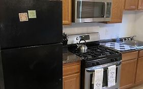 Cozy 2 Bedroom, Minutes From Capitol Hill